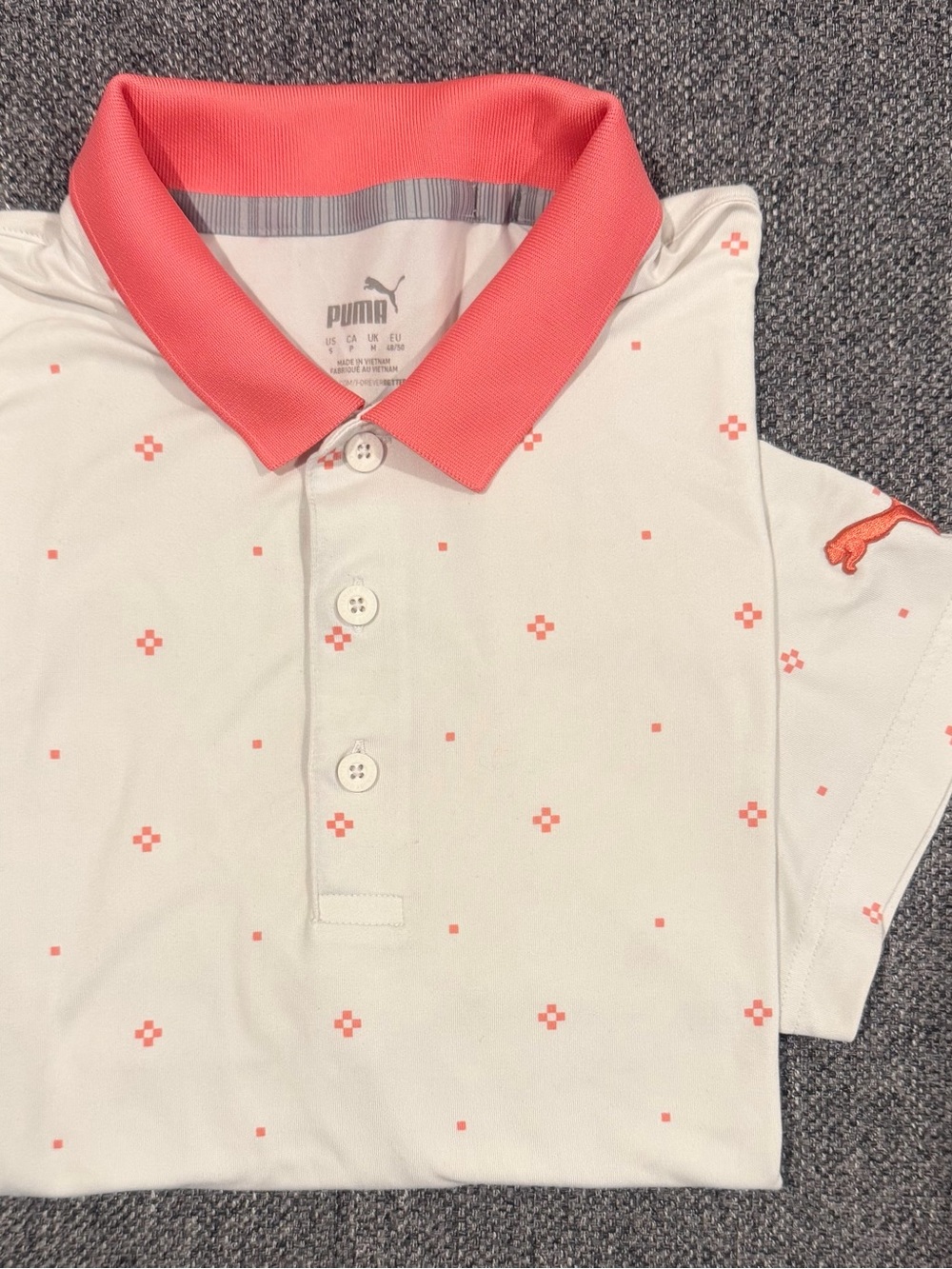 PUMA White Polo with Coral Pink Collar and Accent Dots